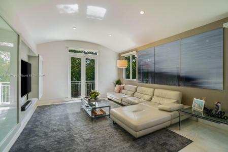 112 Paloma Dr, Coral Gables, פלורידה 33143, ארצות הברית של אמריקה