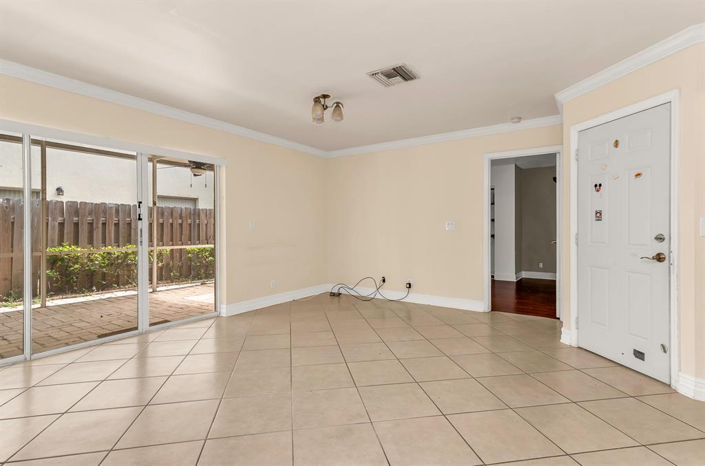 5486 NW 44th Way, Coral Point, Coconut Creek, Florida 33073