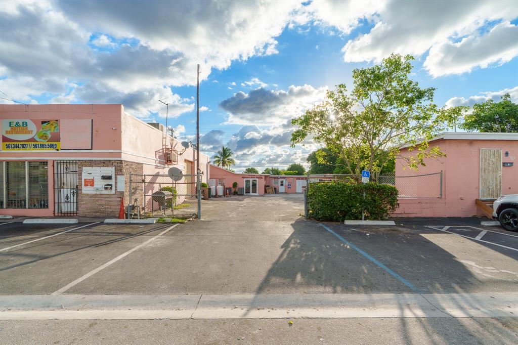 341 SE 2nd Ave, Delray Beach, Florida 33483
