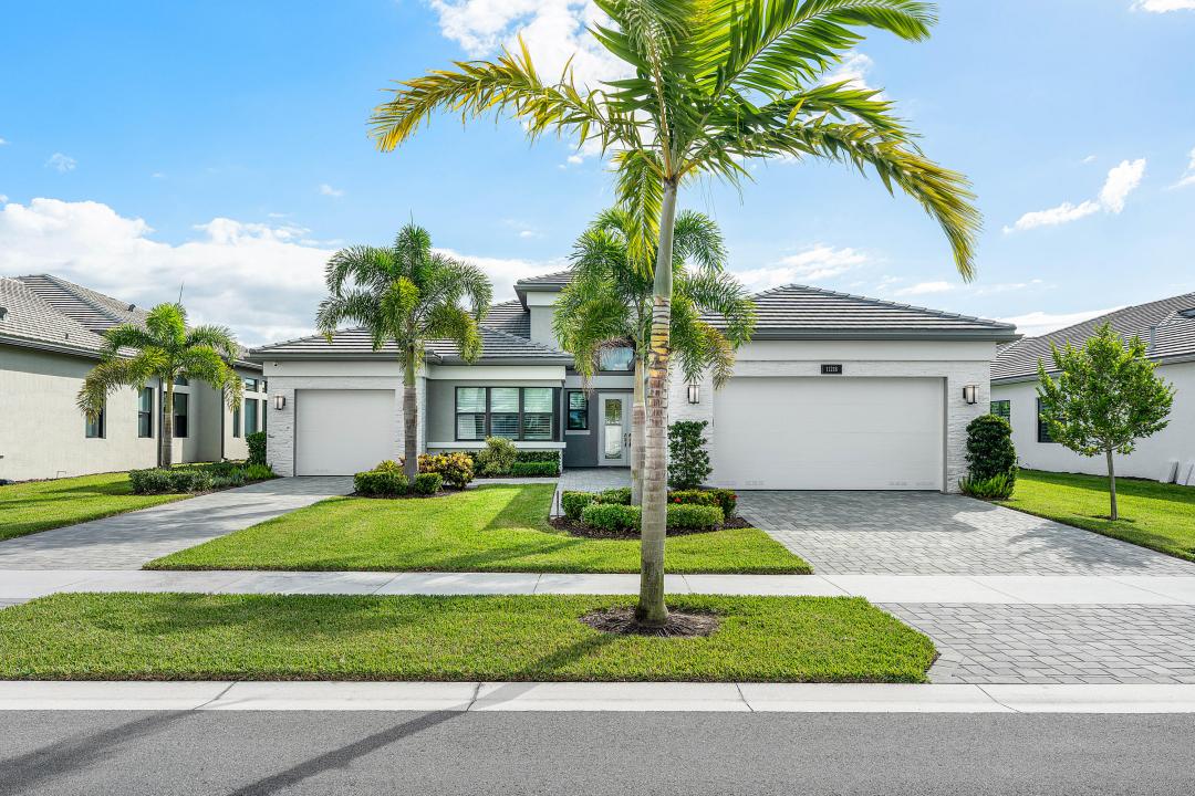 11218 Glen Orchard Lane, Valencia Grand, Boynton Beach, Florida 33473