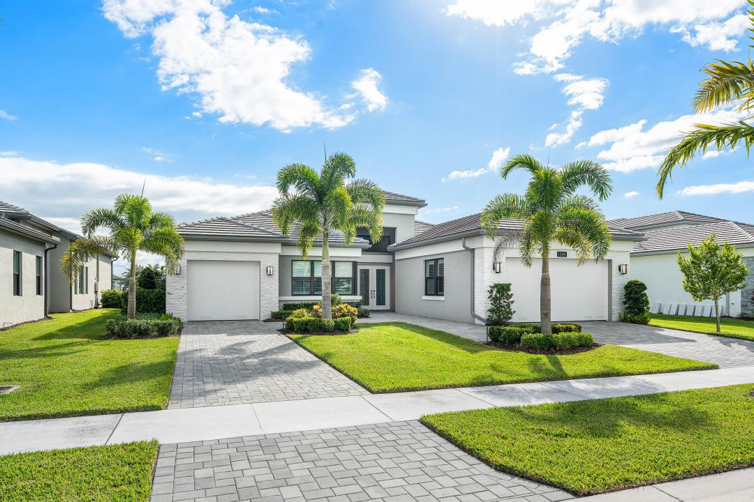 11218 Glen Orchard Lane, Valencia Grand, Boynton Beach, Florida 33473