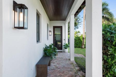 136 Santa Lucia Drive, West Palm Beach, Florida 33405, USA
