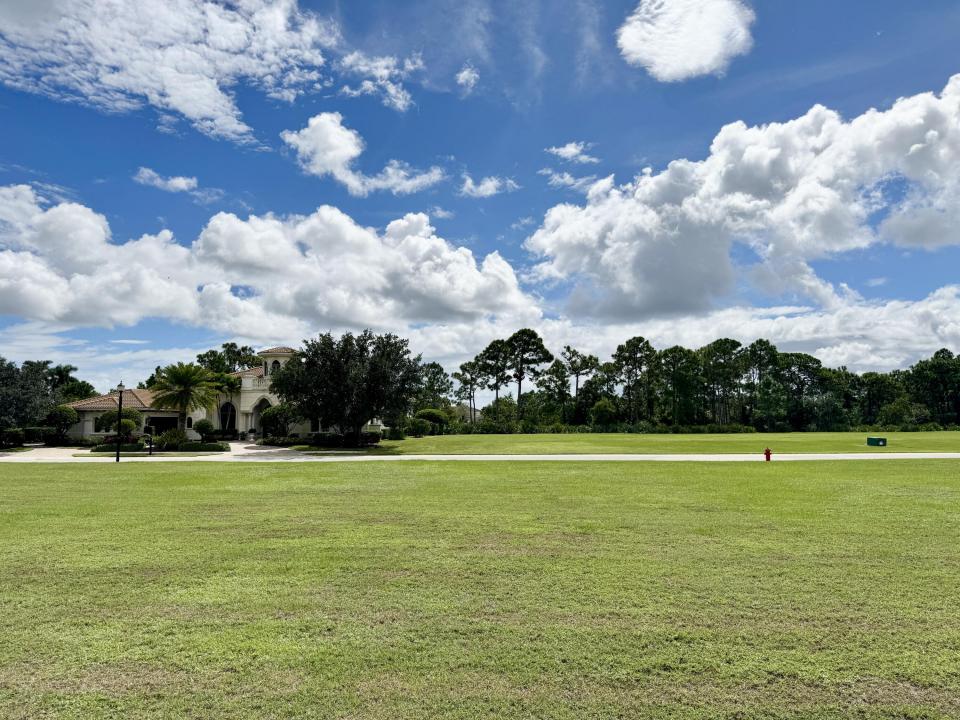 137 SE Mira Lavella, Port Saint Lucie, Florida 34984