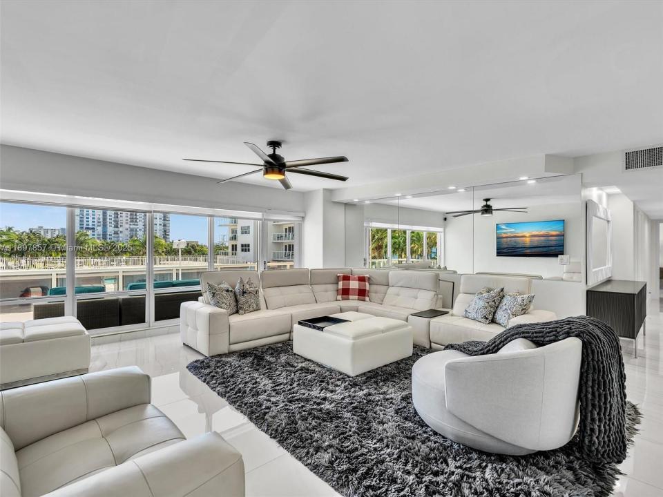 111 N Pompano Beach Blvd 308, Pompano Beach, Flórida 33062, Estados Unidos