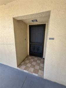 201 Quail Forest Blvd 305, Naples, Florida 34105, USA