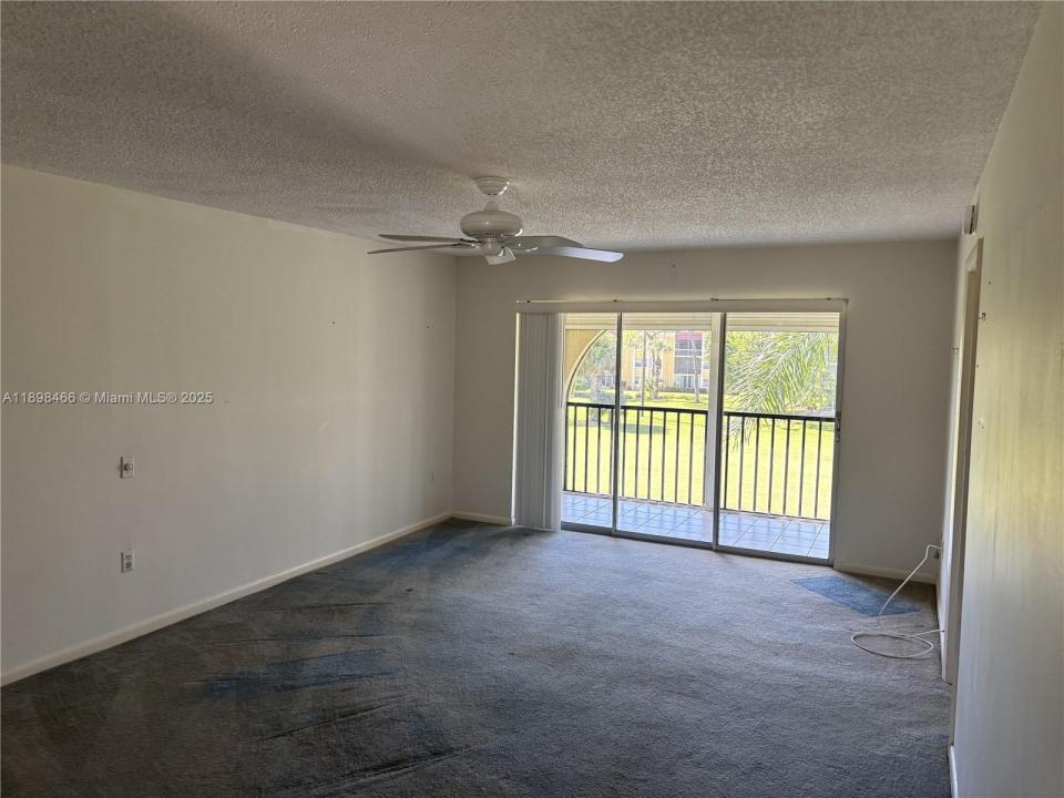 201 Quail Forest Blvd 305, Naples, Florida 34105, Stati Uniti