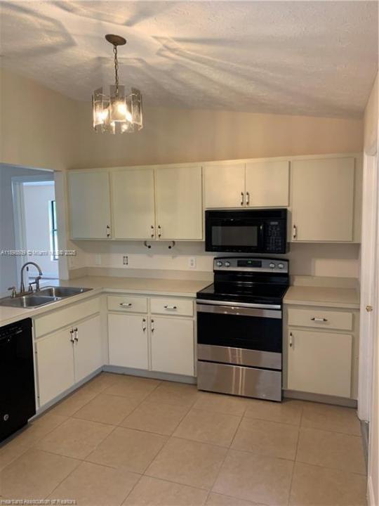 3017 Beech Avenue, Lake Placid, Florida 33852