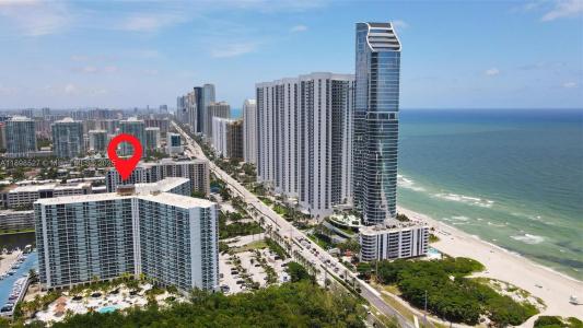 100 Bayview Dr 308, Sunny Isles Beach, Florida 33160, USA