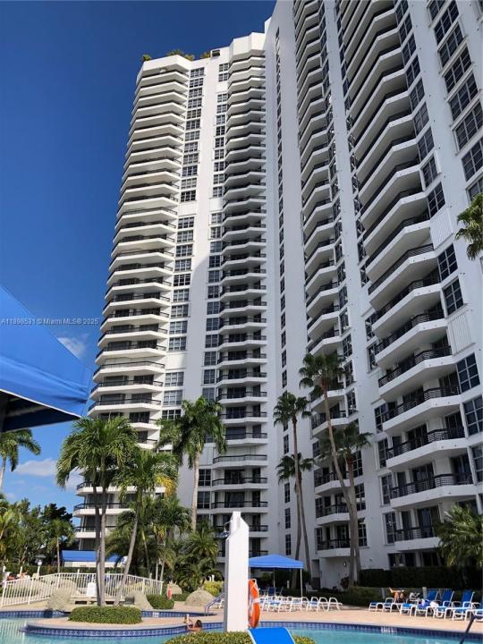 3530 Mystic Pointe Dr 408, Aventura, فلوريدا 33180, الولايات المتحدة