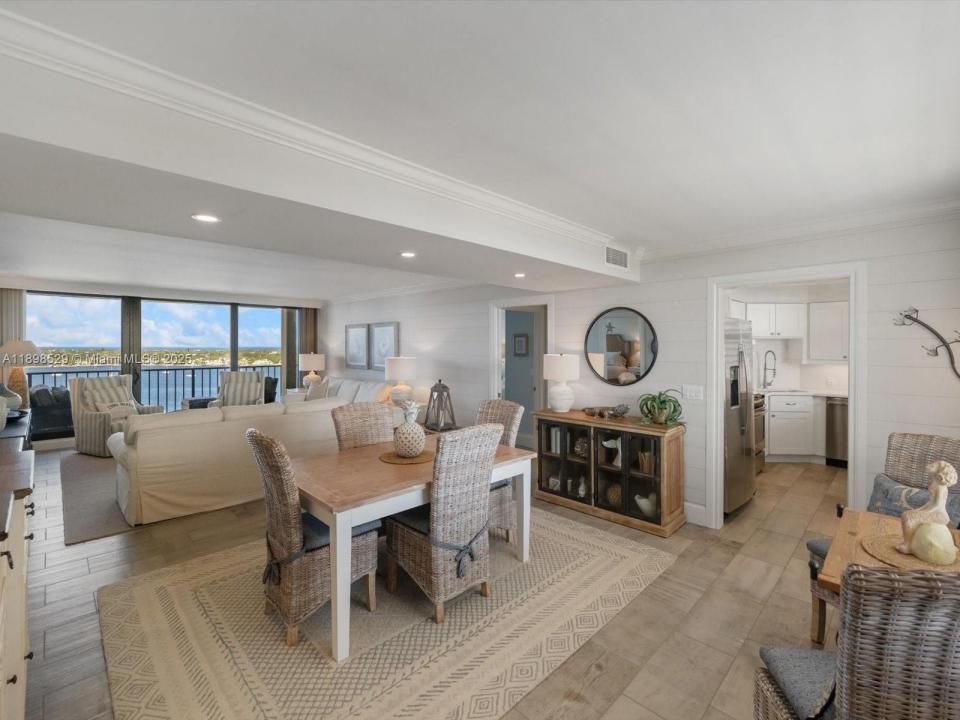 136 Lakeshore Dr PH-13, North Palm Beach, Flórida 33408, Estados Unidos