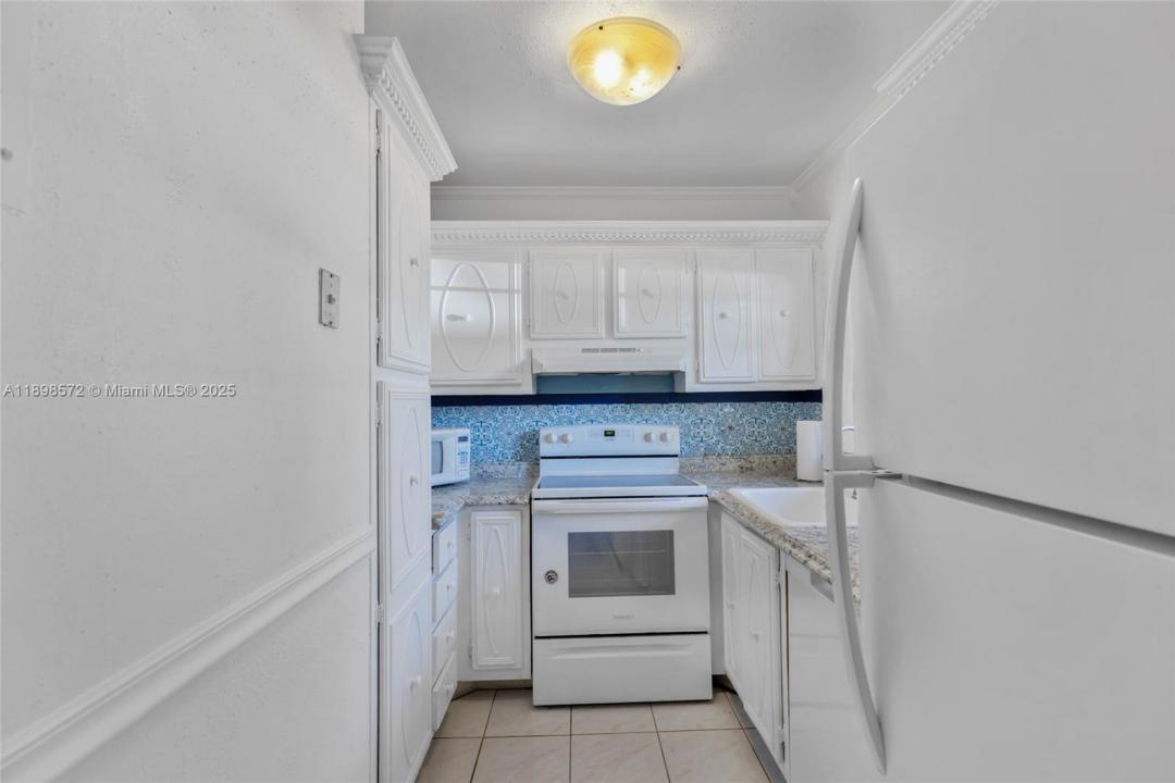 4143 N Ocean Blvd 104, Fort Lauderdale, Florida 33308, Estados Unidos