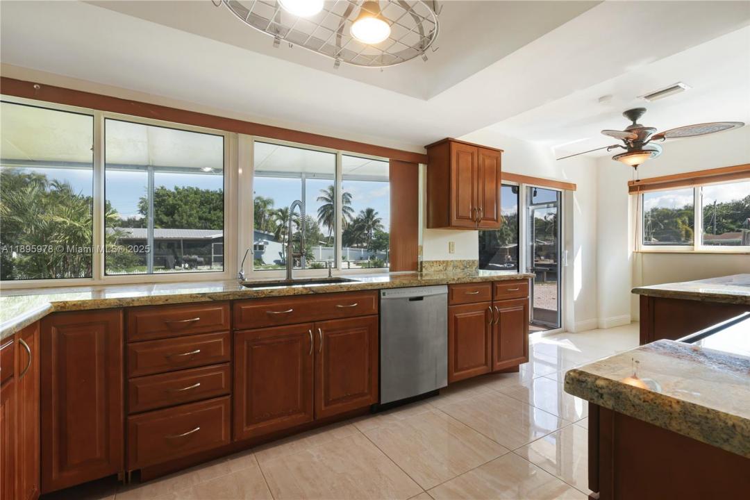 1831 NW 33rd St, Oakland Park, Florida 33309, Estados Unidos