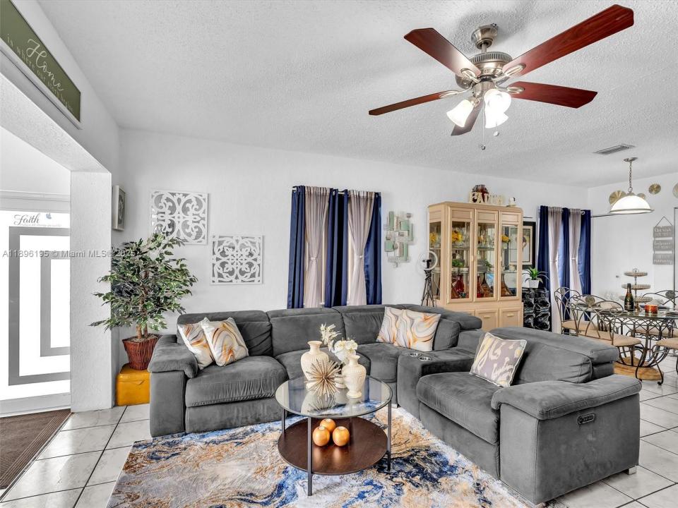 10055 NW 5th Ave, Unincorporated Dade County, Florida 33150