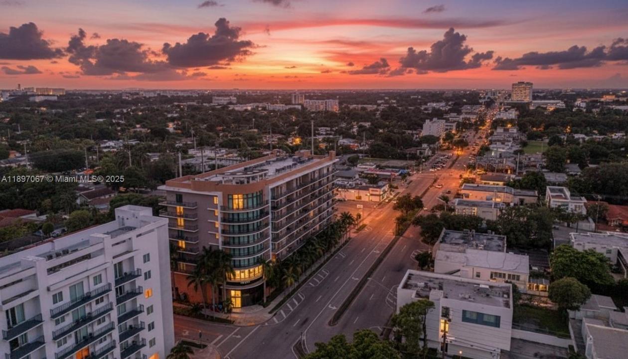 1690 SW 27th Ave 603, Miami, Флорида 33145, Соединенные Штаты