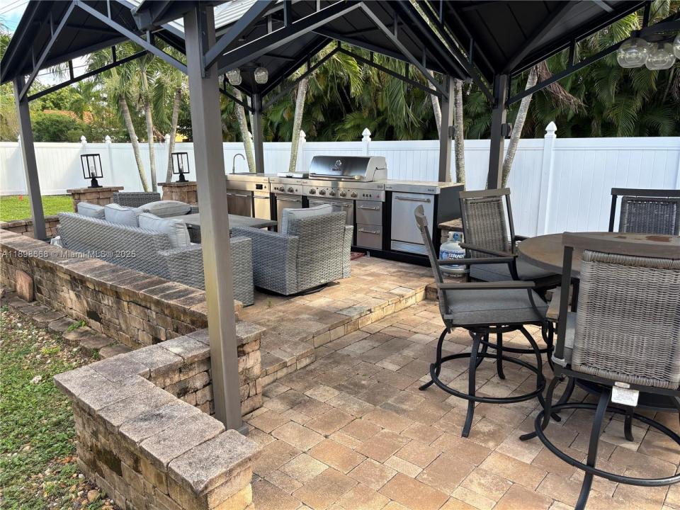 4812 Van Buren St, Hollywood, Florida 33021, Estados Unidos