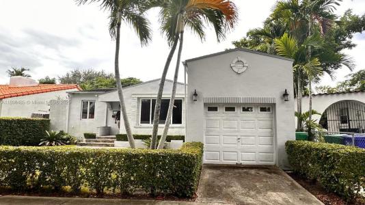 2474 SW 24th Ter, Miami, Florida 33145, USA