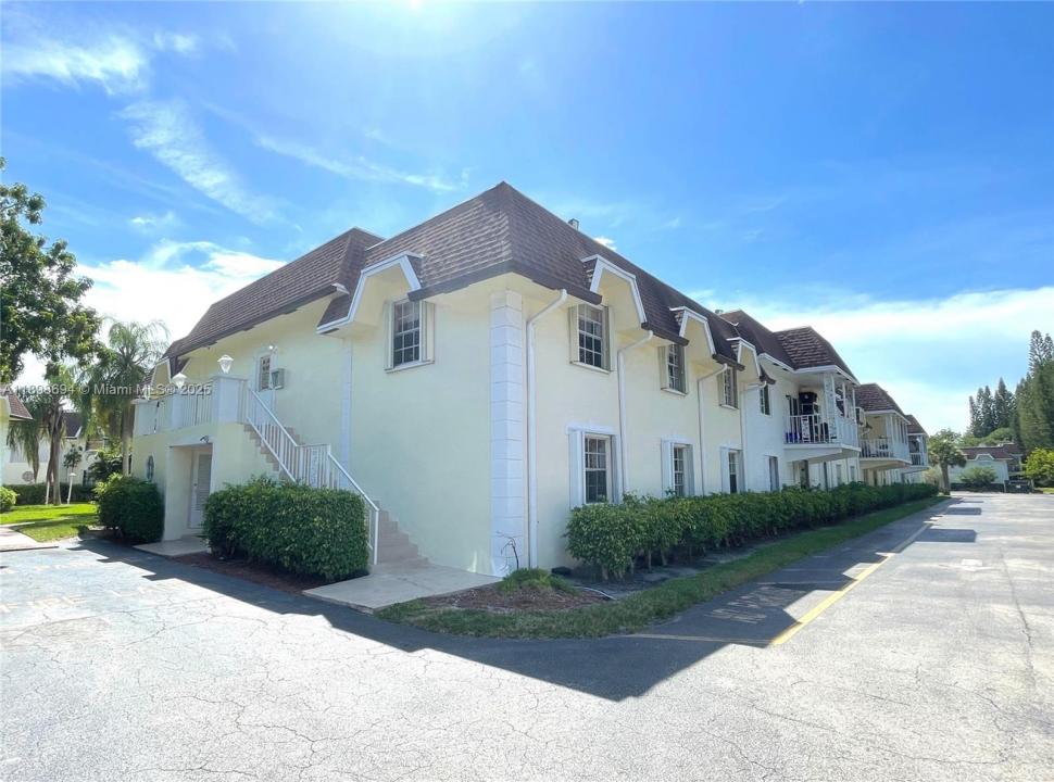 704 SE 2nd Ave 448, Deerfield Beach, Florida 33441, HOA KỲ