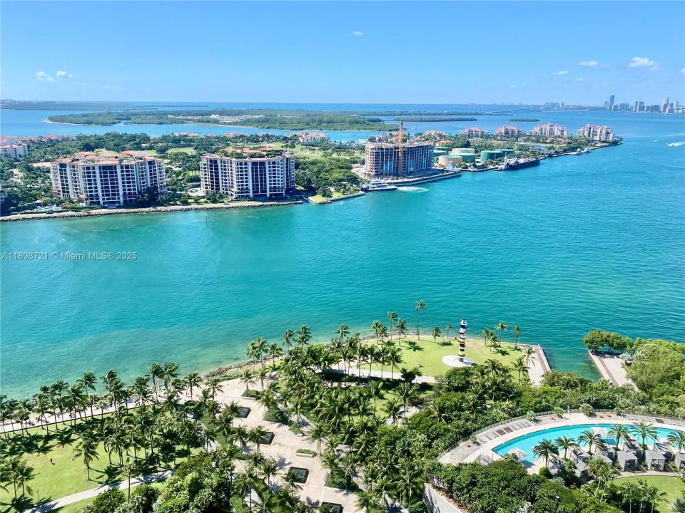 300 S Pointe Dr 3204, Miami Beach, 佛罗里达州 33139, 美国