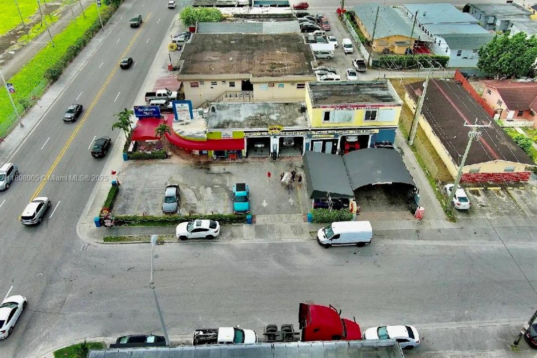 2692 Palm Ave, Hialeah, Floride 33010, États-Unis