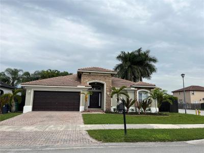 15205 SW 13th Ter, Miami, Florida 33194, USA