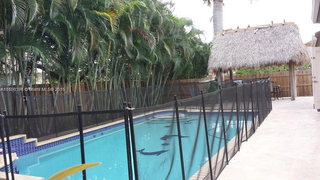 15205 SW 13th Ter, Miami, Флорида 33194, Соединенные Штаты