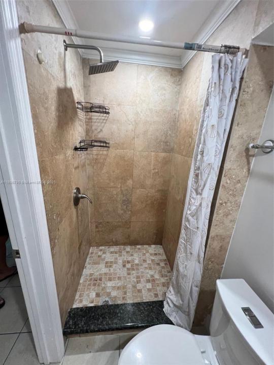 4031 E 10th Ave 1, Hialeah, Florida 33013, Estados Unidos