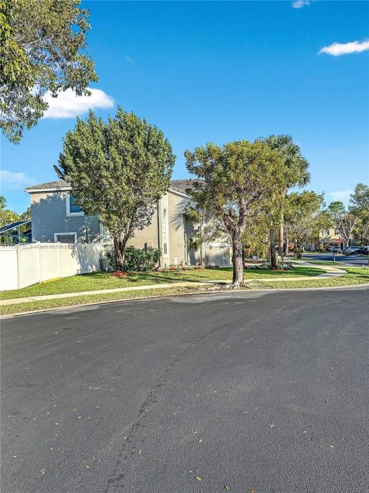 1462 Running Oak Ct, Royal Palm Beach, Florida 33411