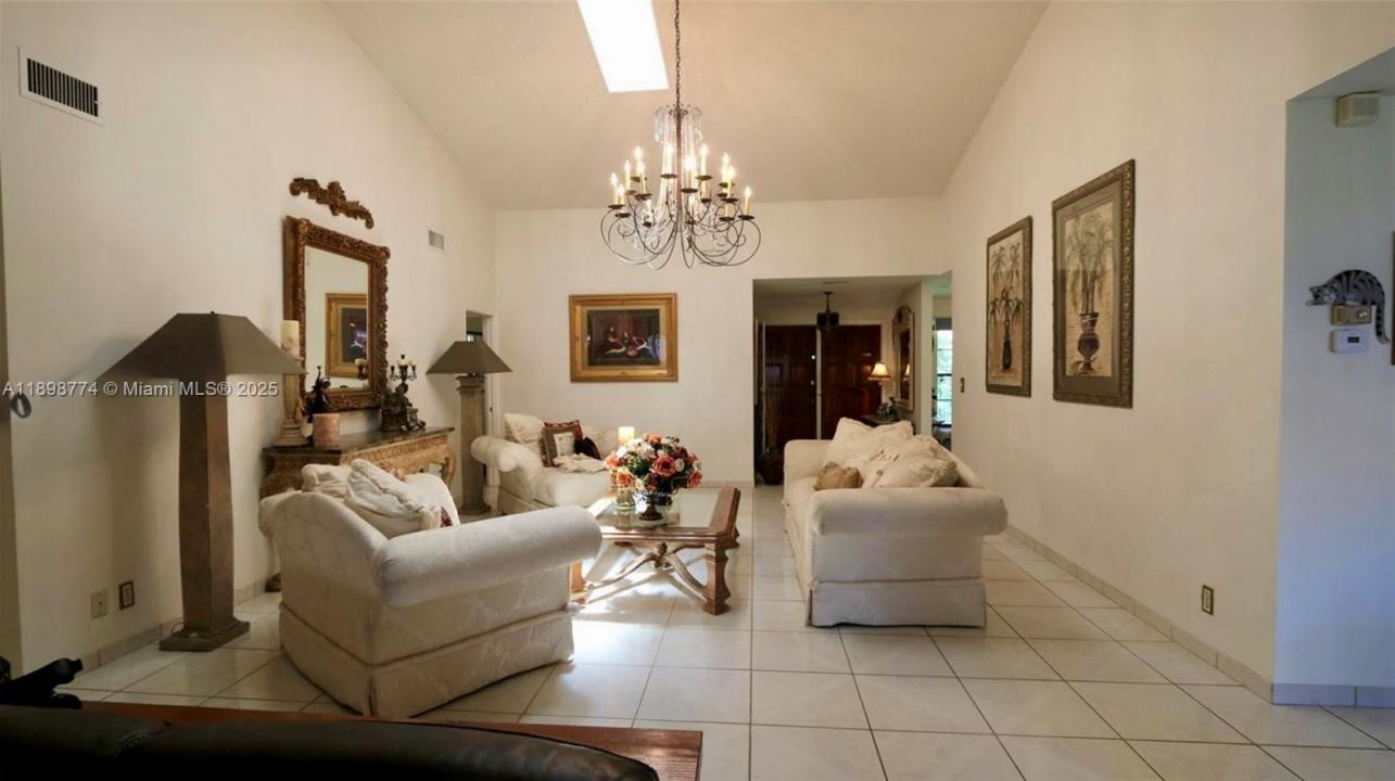 7521 SW 26th Ct 77, Davie, Florida 33314