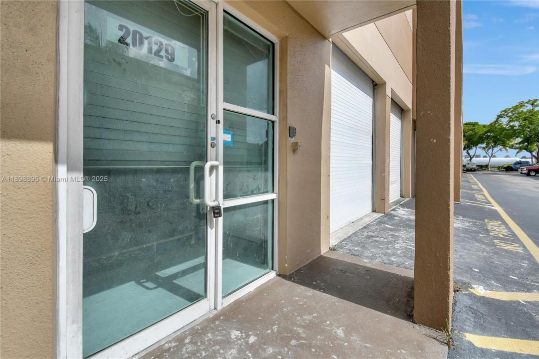 20129 NE 16th Pl, Miami, Florida 33179, HOA KỲ