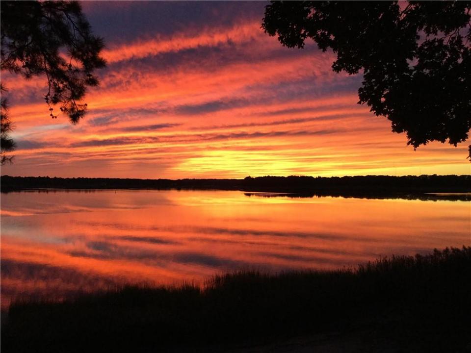 15 George W Finnerty Road, Barrington, Rhode Island 02806