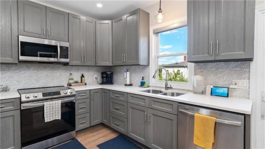11 IVY Street, West Warwick, Rhode Island 02893, Stati Uniti