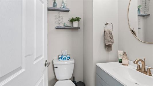 11 IVY Street, West Warwick, Rhode Island 02893, Stati Uniti