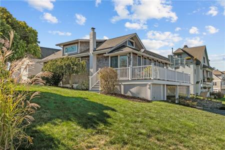134 Greenfield Avenue Avenue, Portsmouth, Rhode Island 02871, USA