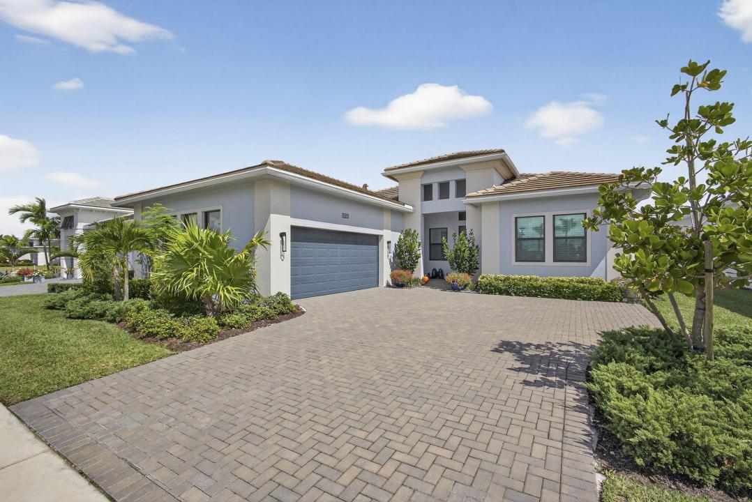 15745 Cresswind Place, Westlake, Florida 33470