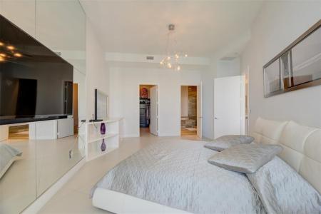 15901 Collins Ave Ph4303, Sunny Isles Beach, Florida 33160