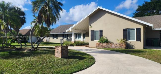 10341 SW 140th St, Miami, Florida 33176, USA