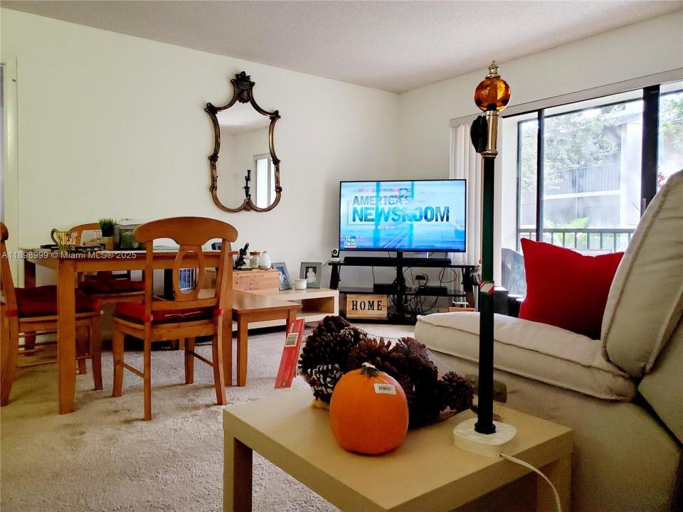 201 Foxtail Dr F2, Green Acres, Florida 33415, Amerika Birleşik Devletleri