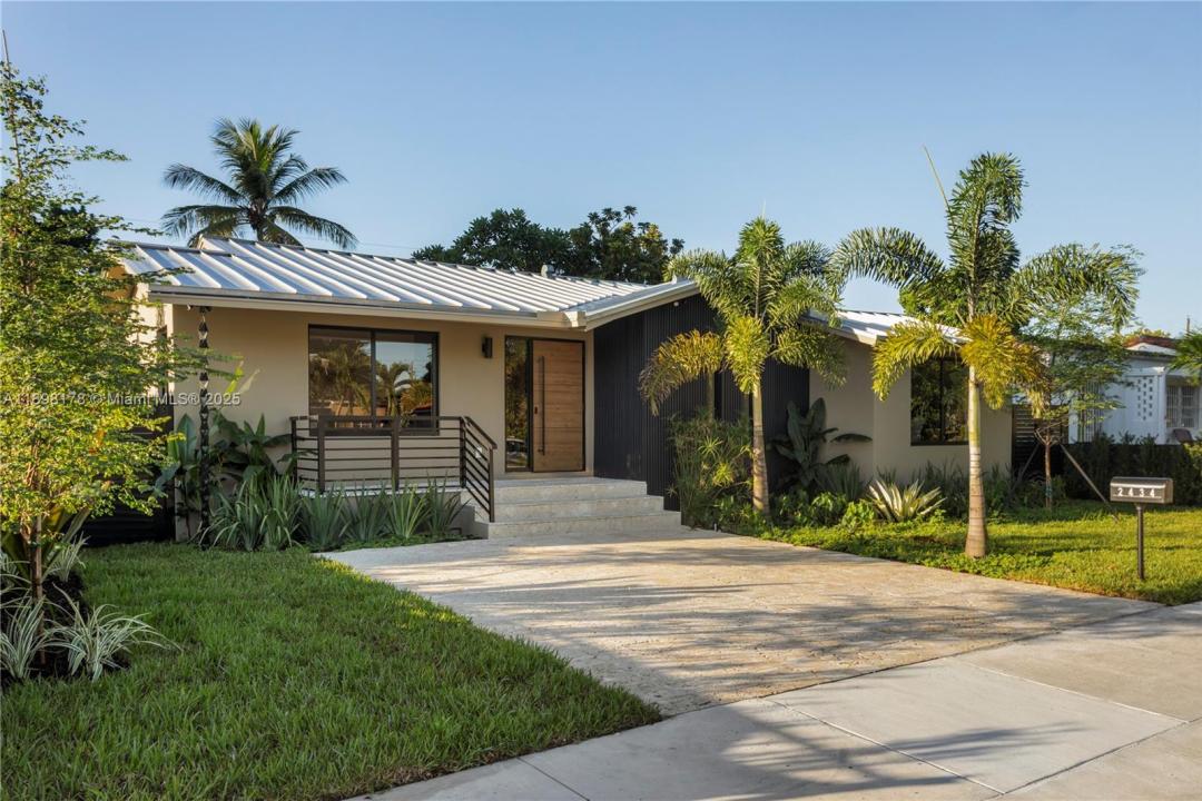 2434 SW 19th St, Miami, 플로리다 33145, 미국