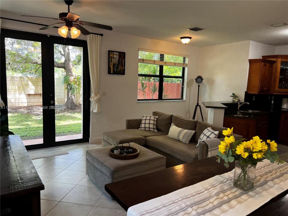 3730 SW 69th Ave 3730, Miami, Флорида 33155, Соединенные Штаты