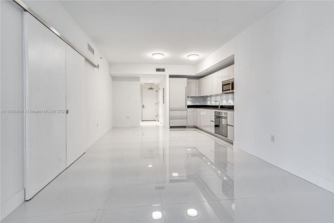 1010 Brickell Ave 3908, Miami, Флорида 33131, Соединенные Штаты