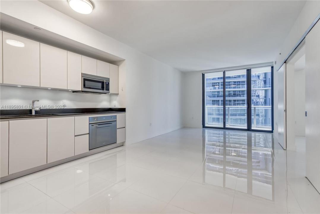 1010 Brickell Ave 3908, Miami, Флорида 33131, Соединенные Штаты