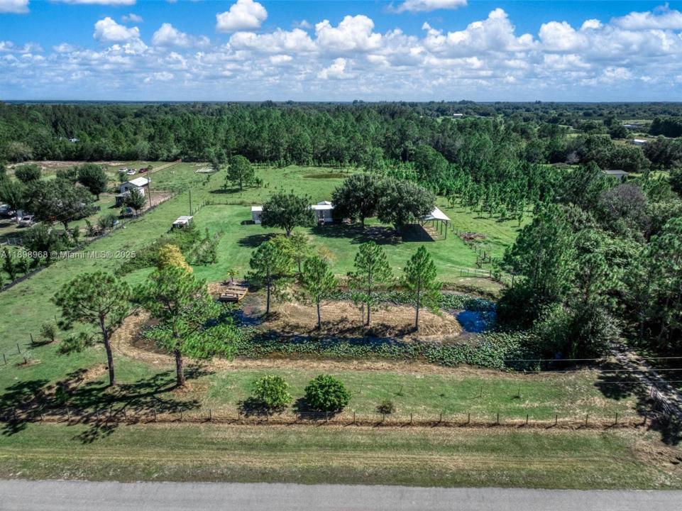 2316 Gem Stone, Sebring, Florida 33857