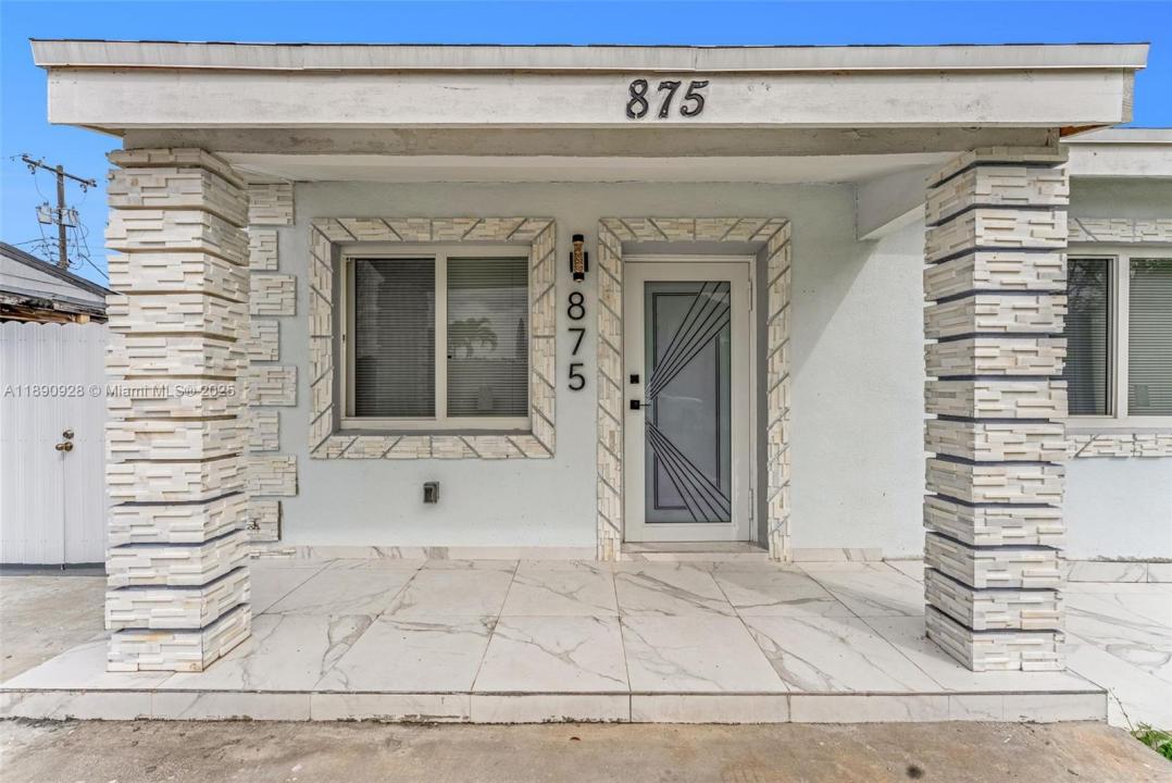 875 E 8th St, Hialeah, Floride 33010, États-Unis