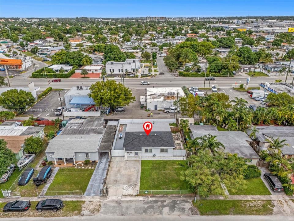 875 E 8th St, Hialeah, Floride 33010, États-Unis