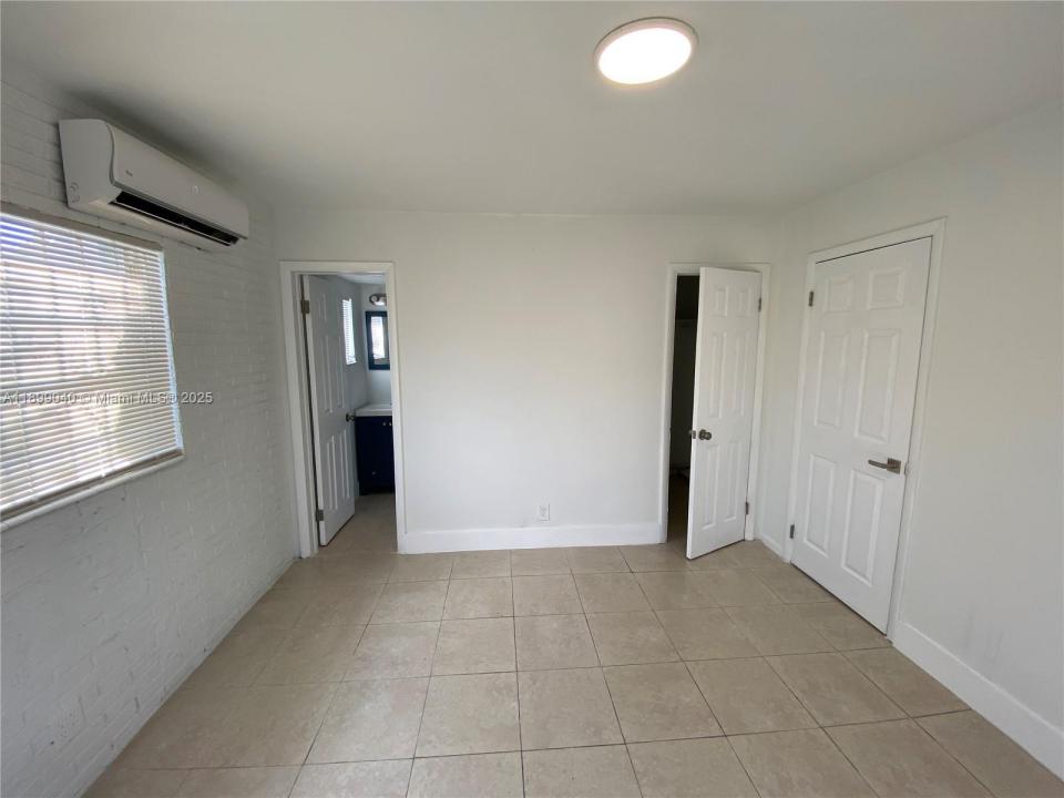 310 NE 82nd St 3, Miami, فلوريدا 33138, الولايات المتحدة