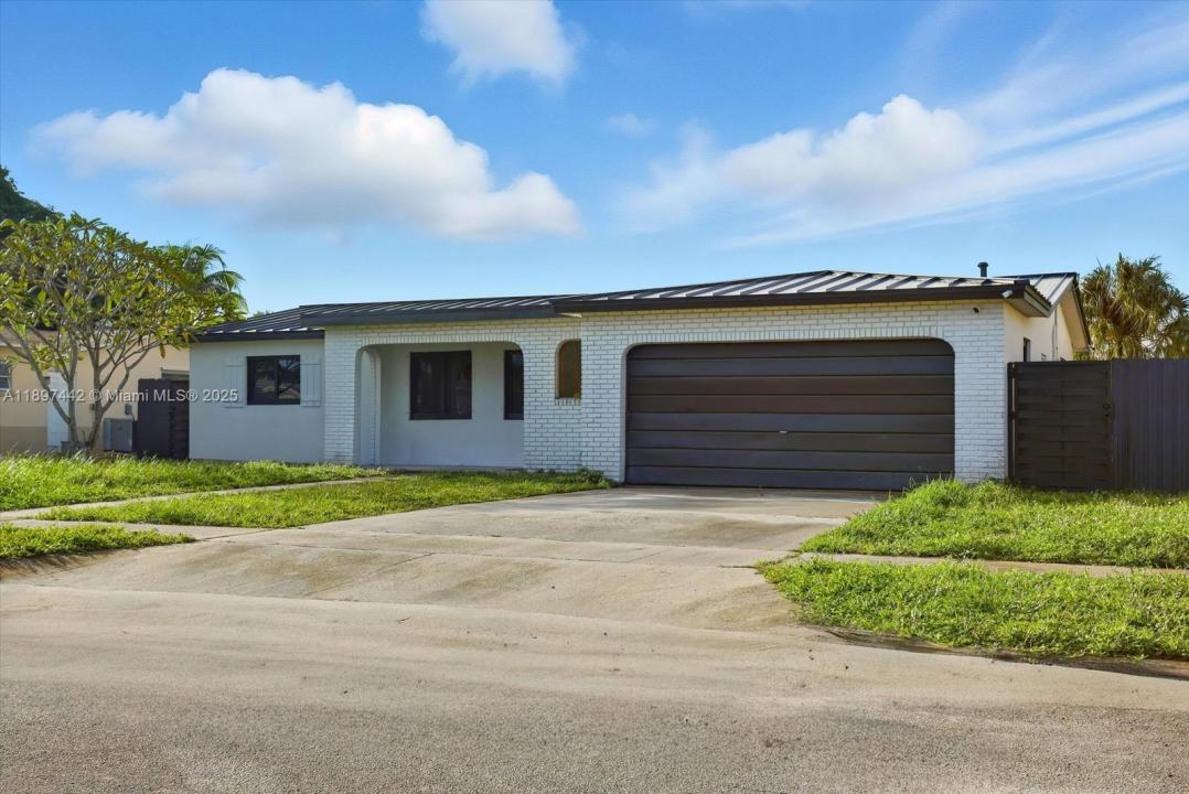 6948 NW 8th Ct, Margate, Floryda 33063, USA