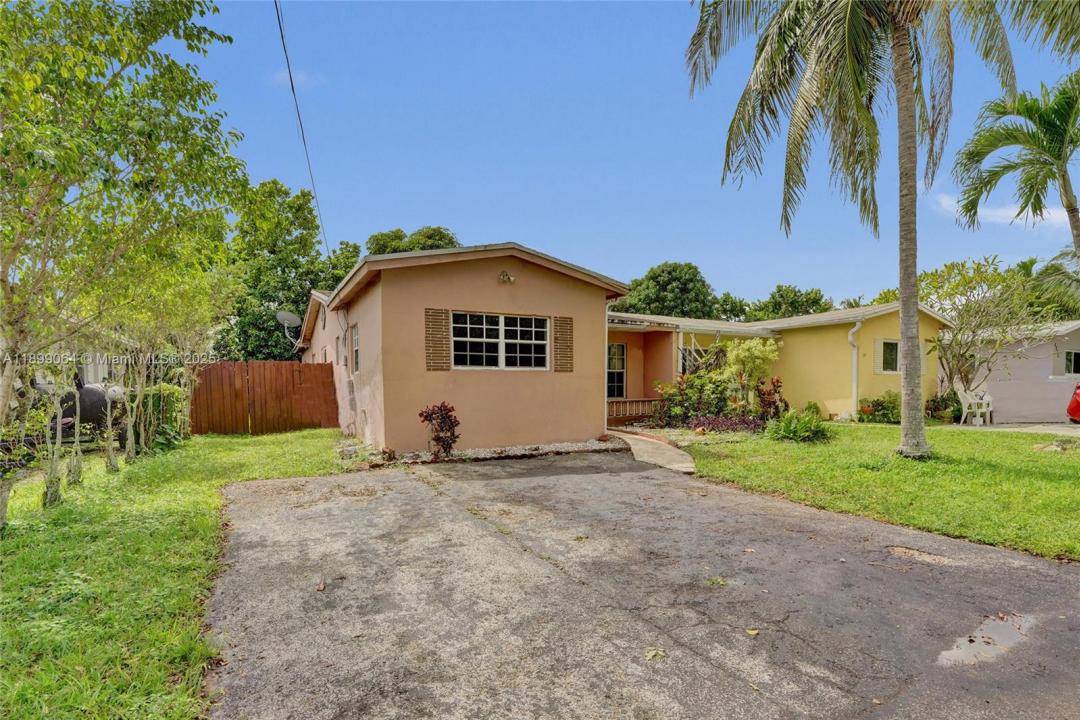 6860 SW 18th Ct, North Lauderdale, Flórida 33068, Estados Unidos