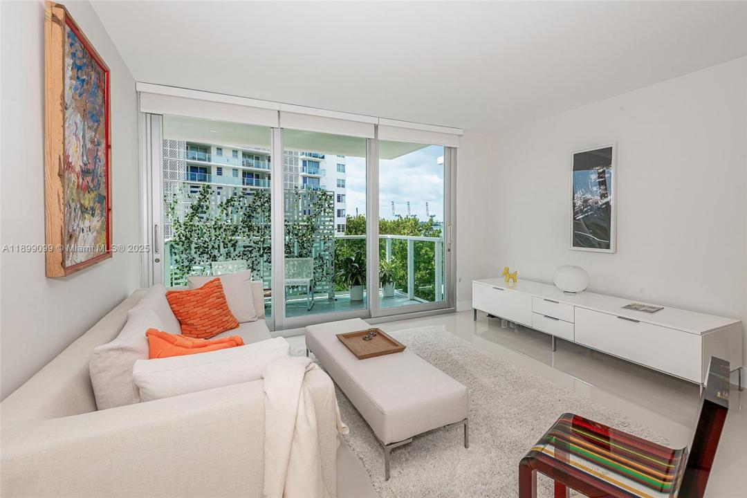 1000 West Ave 327, Miami Beach, 佛罗里达州 33139, 美国