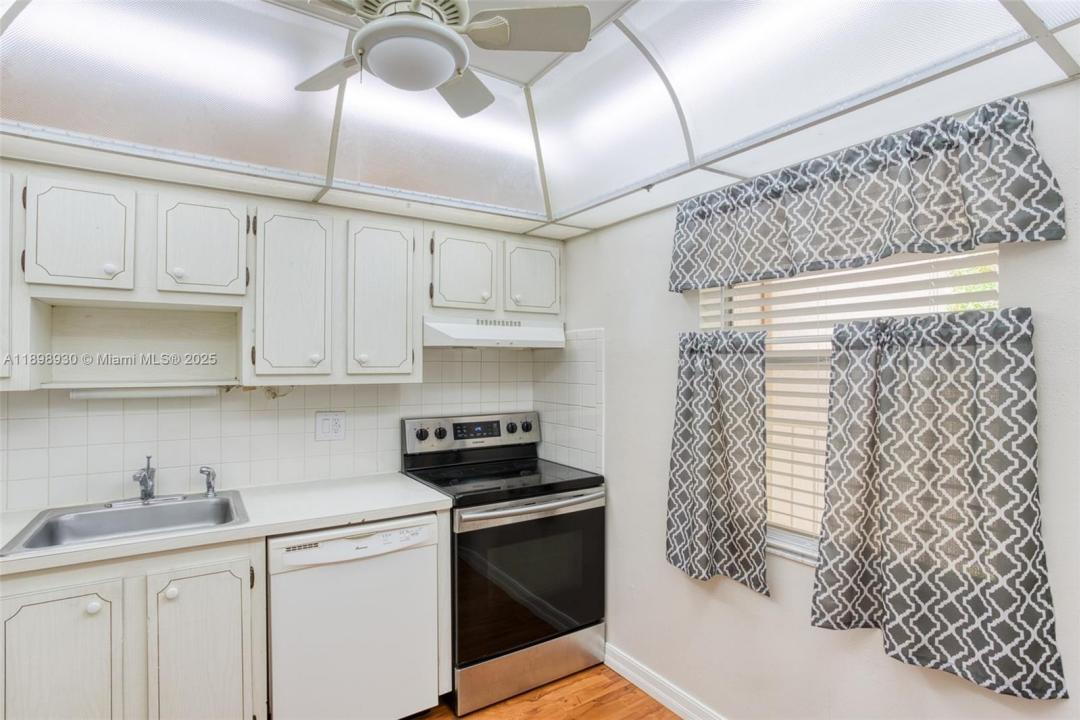 1005 Country Club Dr 408, Margate, 佛羅里達州 33063, 美國