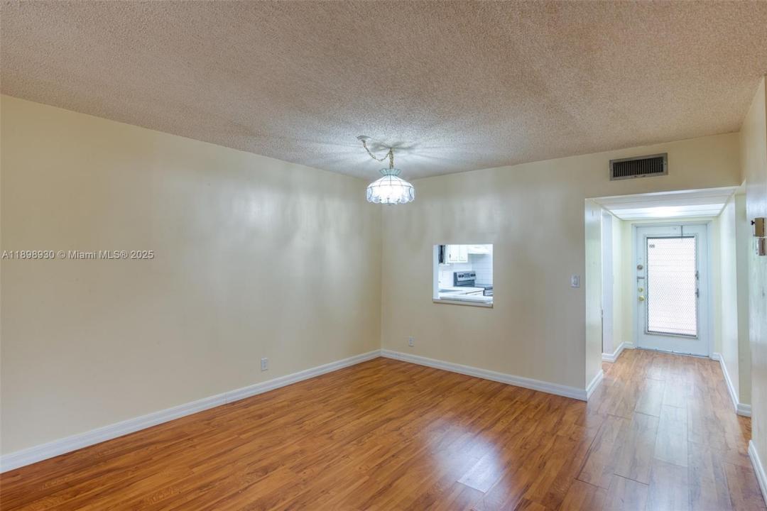 1005 Country Club Dr 408, Margate, 佛羅里達州 33063, 美國